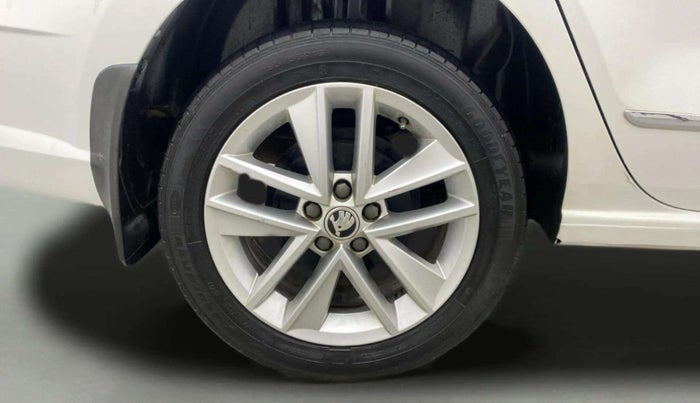 2021 Skoda Rapid STYLE AT TSI, Petrol, Automatic, 45,826 km, Right Rear Wheel