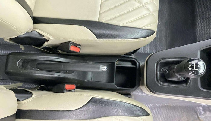 2019 Maruti New Wagon-R ZXI 1.2, Petrol, Manual, 60,233 km, Gear Lever