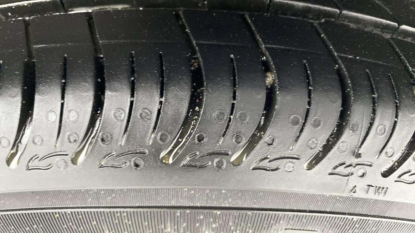 2019 Maruti New Wagon-R ZXI 1.2, Petrol, Manual, 60,245 km, Left Rear Tyre Tread