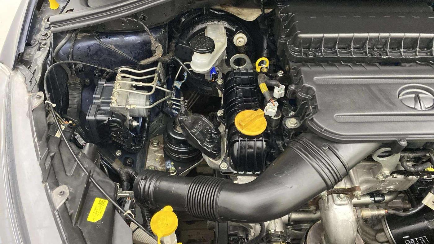 2020 Tata TIGOR XZ PLUS PETROL, Petrol, Manual, 32,807 km, Engine View - Right