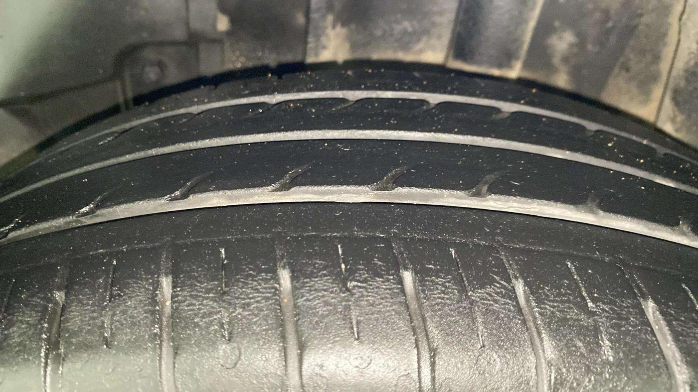 2020 Tata TIGOR XZ PLUS PETROL, Petrol, Manual, 32,807 km, Left Rear Tyre Tread