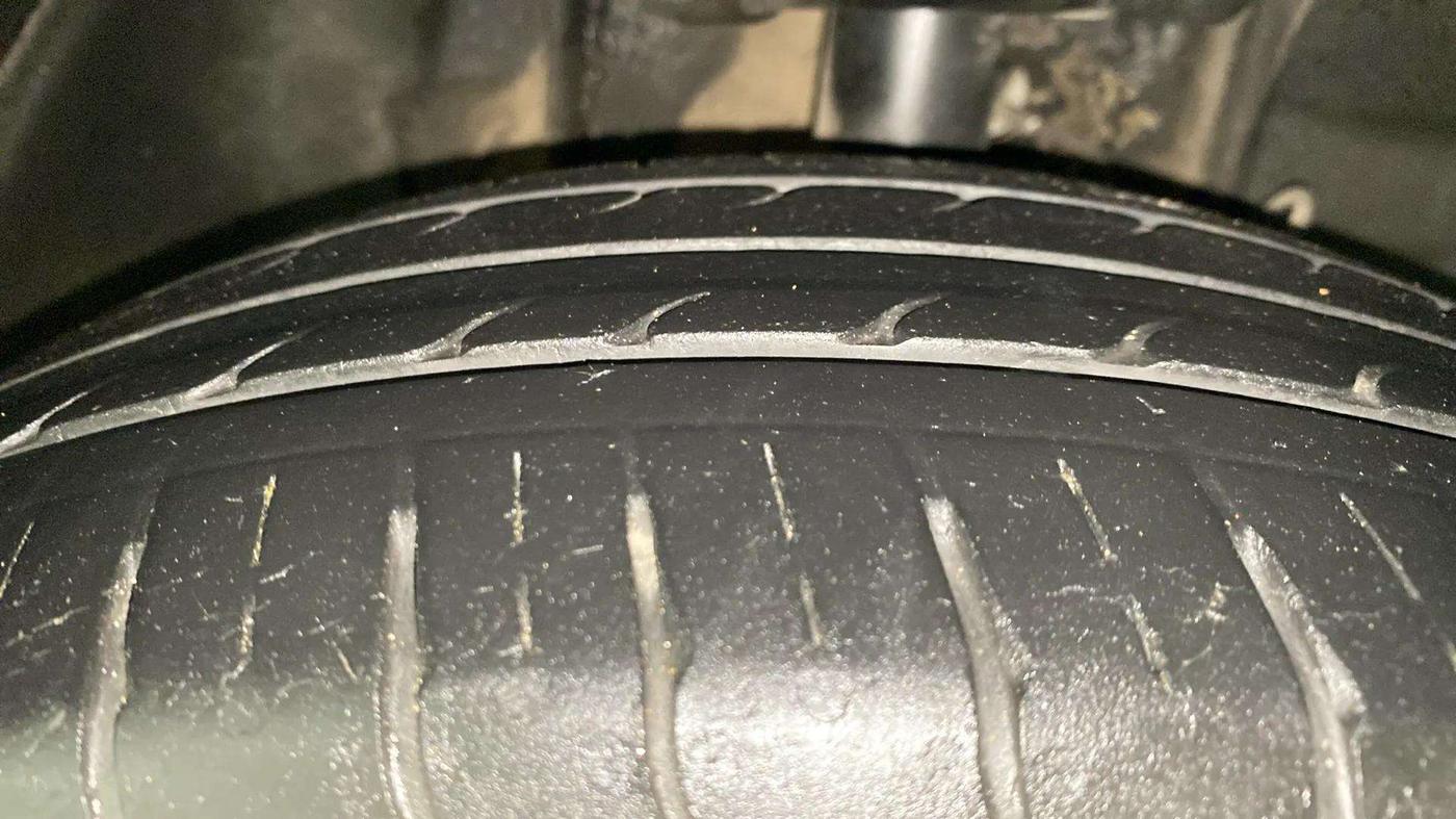 2020 Tata TIGOR XZ PLUS PETROL, Petrol, Manual, 32,807 km, Right Front Tyre Tread
