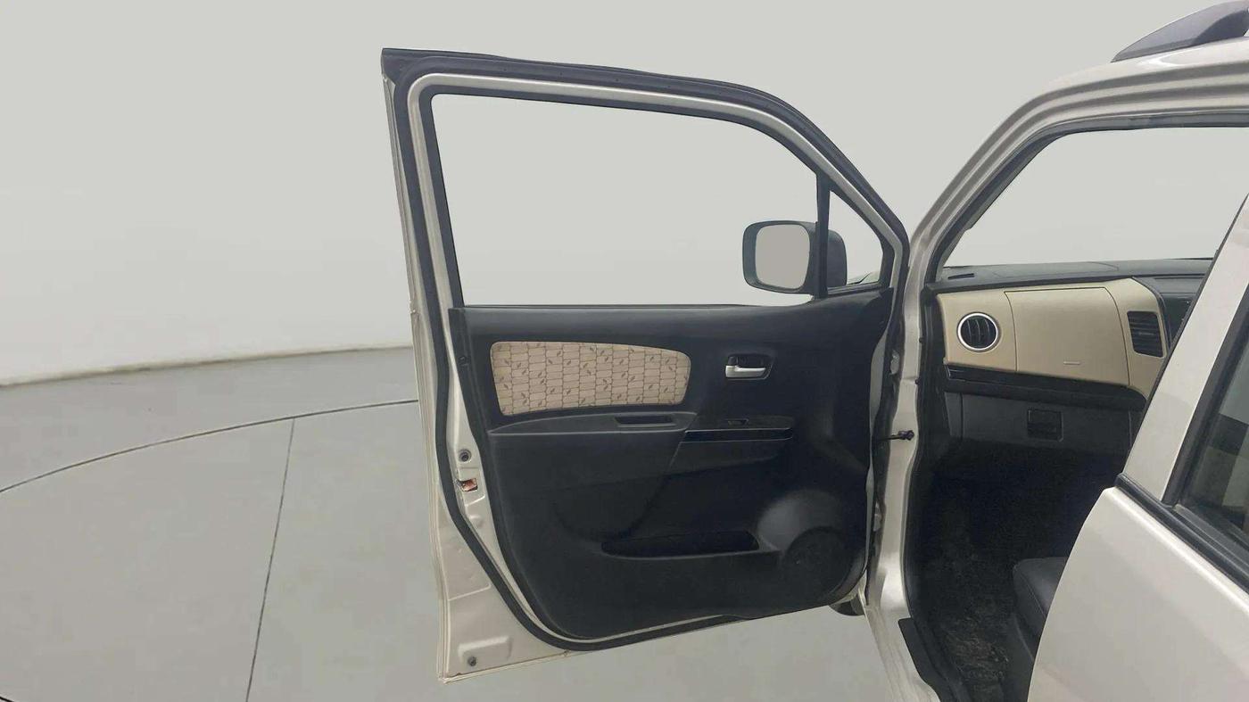 2017 Maruti Wagon R 1.0 VXI, CNG, Manual, 81,879 km, LHS Front Door