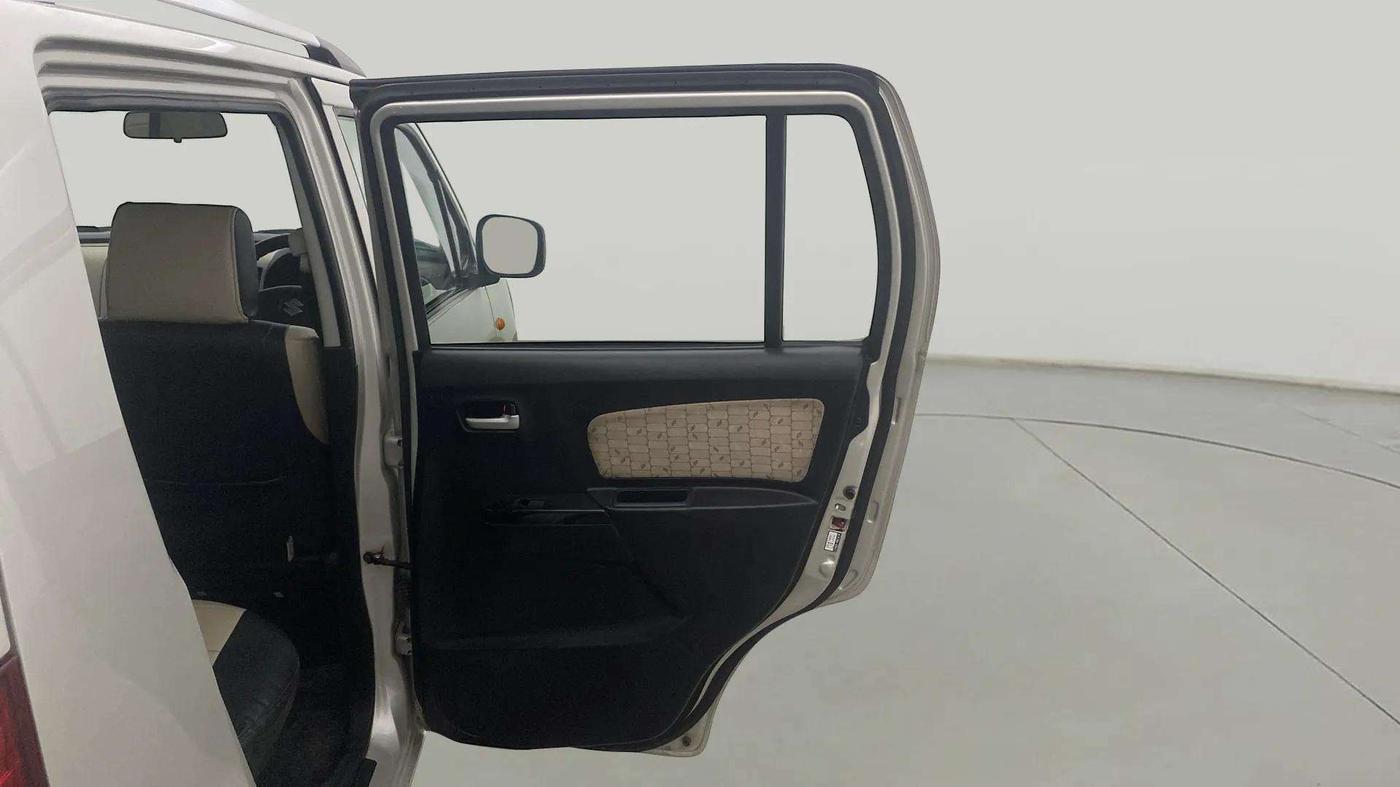 2017 Maruti Wagon R 1.0 VXI, CNG, Manual, 81,879 km, RHS Rear Door