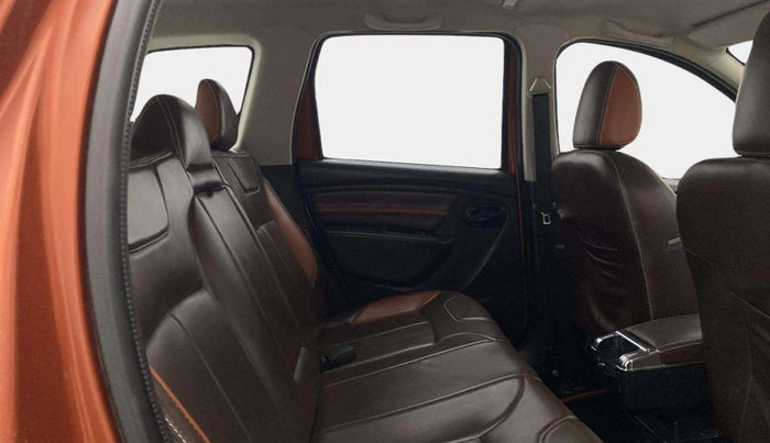 2018 Renault Duster RXS CVT, Petrol, Automatic, 26,394 km, Right Side Rear Door Cabin