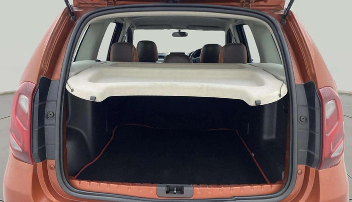 2018 Renault Duster RXS CVT, Petrol, Automatic, 26,394 km, Boot Inside