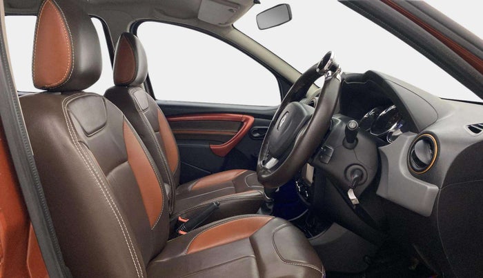 2018 Renault Duster RXS CVT, Petrol, Automatic, 26,394 km, Right Side Front Door Cabin