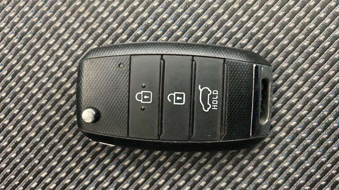 2023 KIA SELTOS HTE 1.5D IMT, Diesel, Manual, 36,441 km, Key Close Up