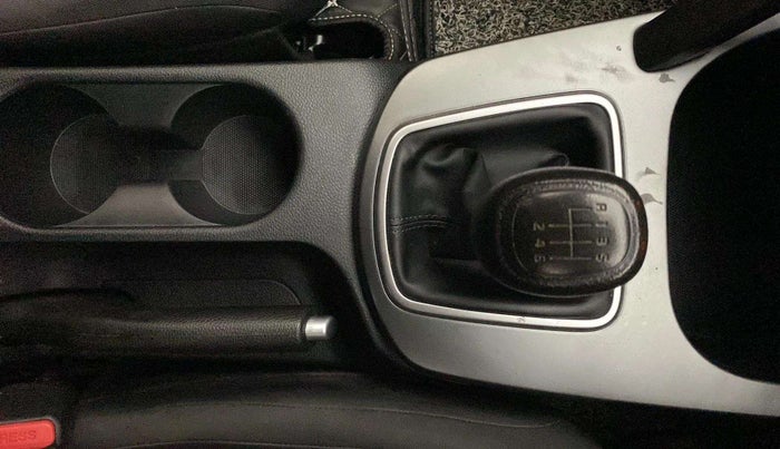 2023 KIA SELTOS HTE 1.5D IMT, Diesel, Manual, 36,324 km, Gear Lever