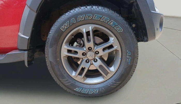 2022 Mahindra Thar LX PETROL HT 4WD AT, Petrol, Automatic, 22,729 km, Right Front Wheel
