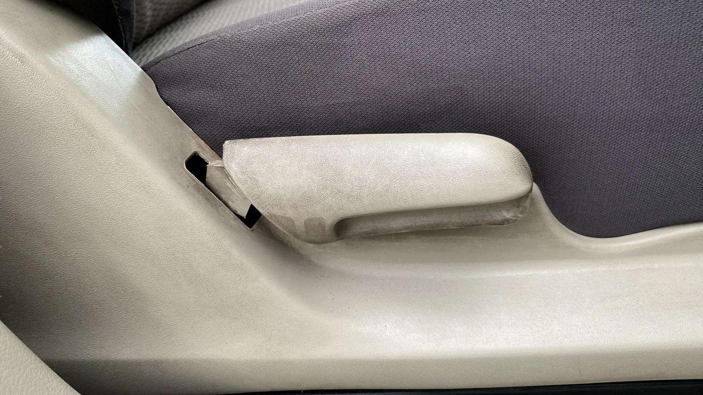 2017 Maruti Celerio LXI, Petrol, Manual, 44,615 km, Driver Side Adjustment Panel