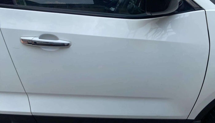 2020 Tata Harrier XT 2.0L KRYOTEC, Diesel, Manual, 47,181 km, Driver-side door - Minor scratches