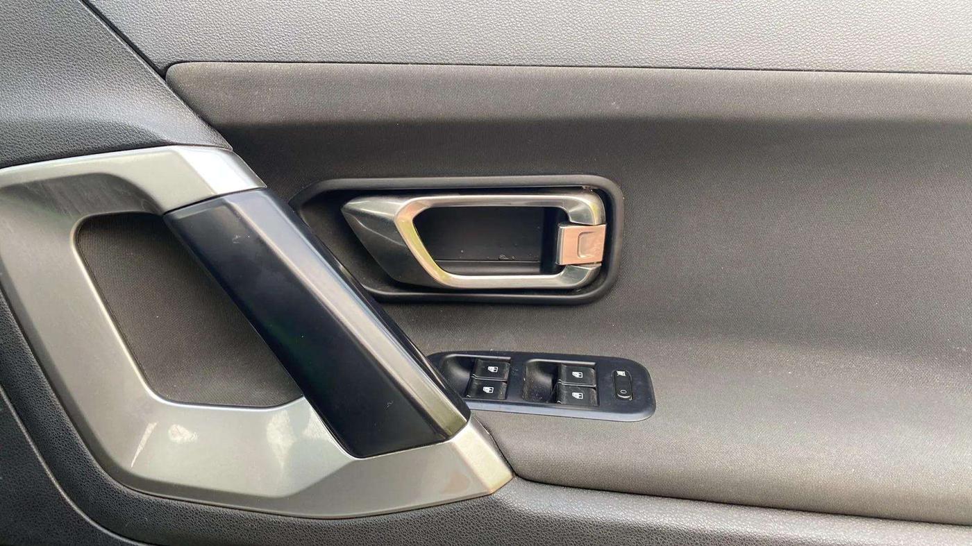 2020 Tata Harrier XT 2.0L KRYOTEC, Diesel, Manual, 47,207 km, Driver Side Door Panels Control