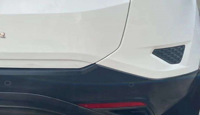 2020 Tata Harrier XT 2.0L KRYOTEC, Diesel, Manual, 47,181 km, Rear bumper - Slightly dented