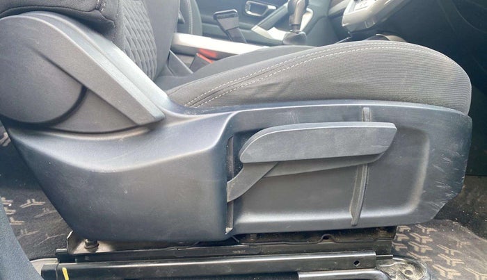 2020 Tata Harrier XT 2.0L KRYOTEC, Diesel, Manual, 47,181 km, Driver Side Adjustment Panel