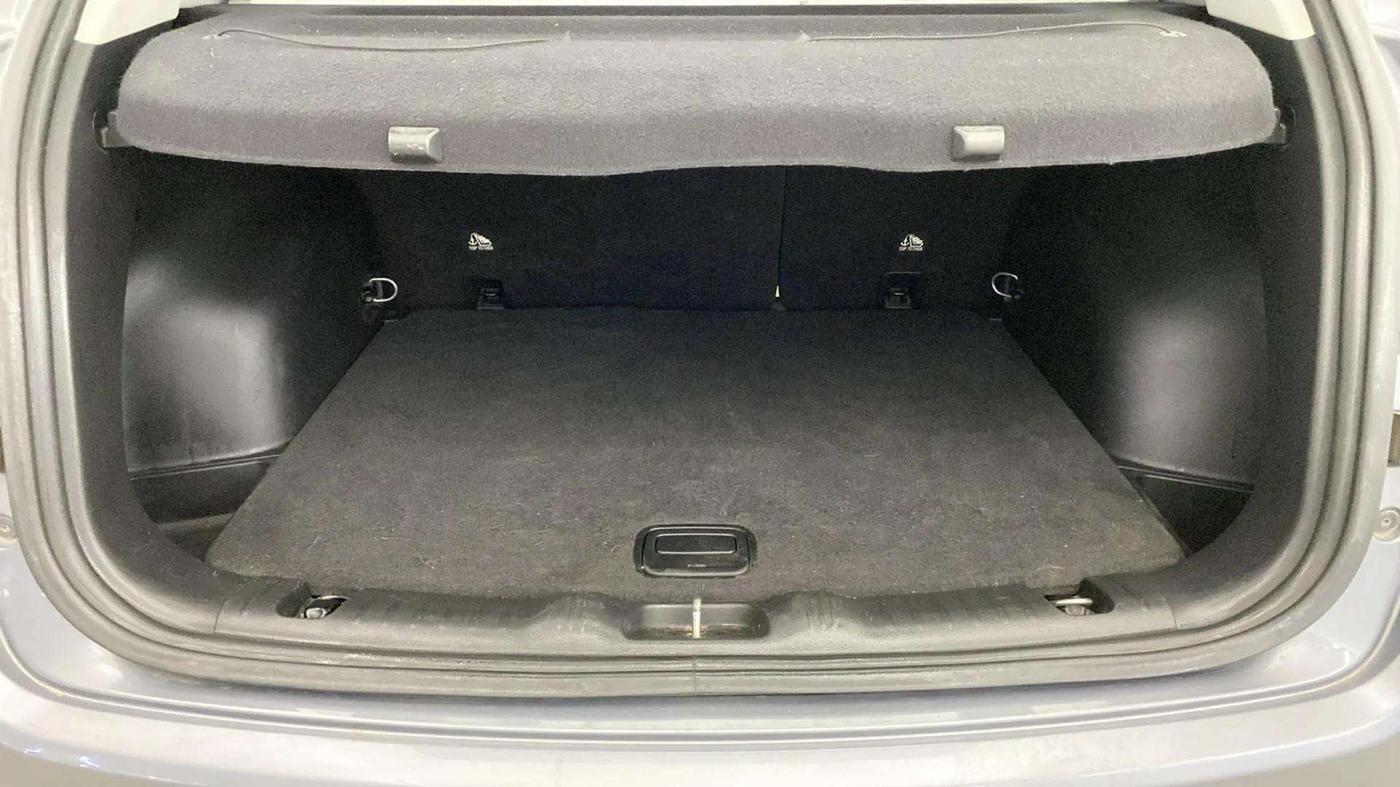 2018 Jeep Compass LIMITED PLUS DIESEL, Diesel, Manual, 49,590 km, Boot Inside
