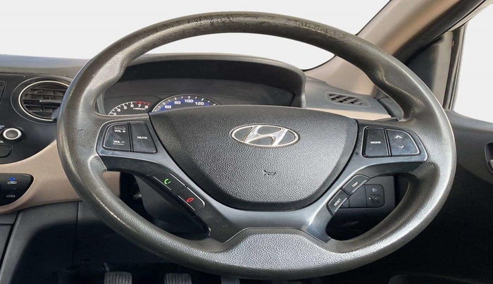 2014 Hyundai Xcent S (O) 1.2, Petrol, Manual, 69,053 km, Steering Wheel Close Up