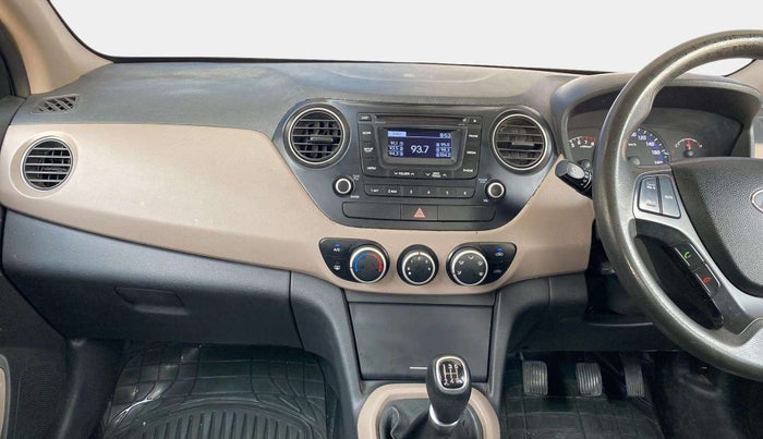 2014 Hyundai Xcent S (O) 1.2, Petrol, Manual, 69,053 km, Air Conditioner
