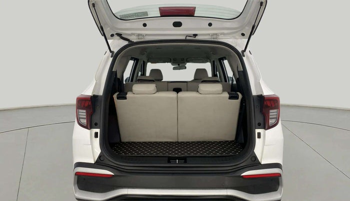 2023 KIA CARENS PRESTIGE PLUS 1.5 PETROL IMT 7 STR, Petrol, Manual, 36,162 km, Boot Inside