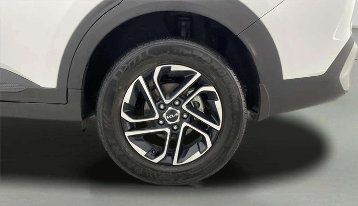 2023 KIA CARENS PRESTIGE PLUS 1.5 PETROL IMT 7 STR, Petrol, Manual, 36,162 km, Left Rear Wheel