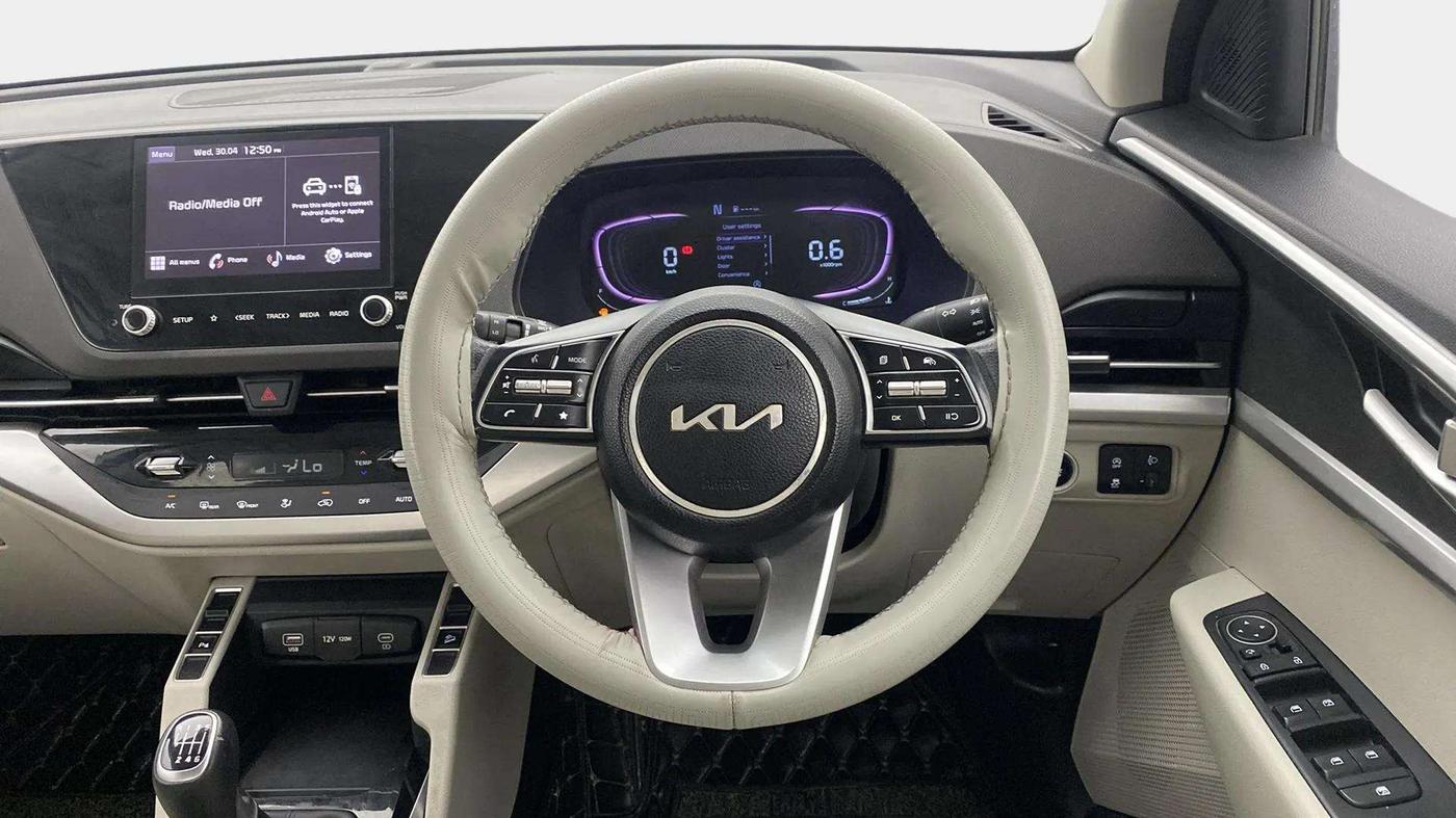 2023 KIA CARENS PRESTIGE PLUS 1.5 PETROL IMT 7 STR, Petrol, Manual, 36,360 km, Steering Wheel Close Up
