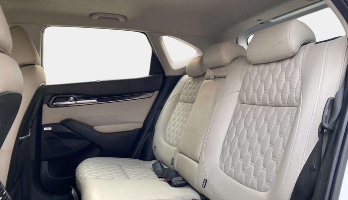 2020 KIA SELTOS HTX PLUS AT1.5 DIESEL, Diesel, Automatic, 19,570 km, Right Side Rear Door Cabin