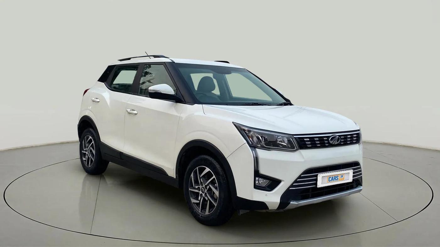 2022 Mahindra XUV300 W8 (O) 1.2 PETROL, Petrol, Manual, 33,842 km, SRP