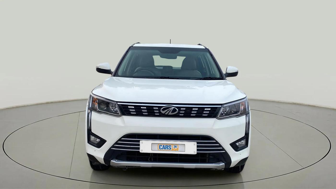2022 Mahindra XUV300 W8 (O) 1.2 PETROL, Petrol, Manual, 33,842 km, Front