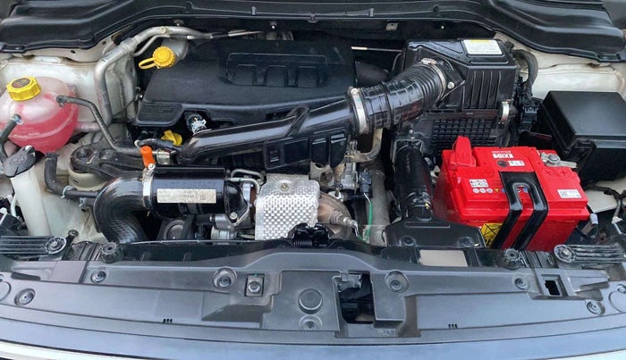 2022 Mahindra XUV300 W8 (O) 1.2 PETROL, Petrol, Manual, 33,828 km, Open Bonet