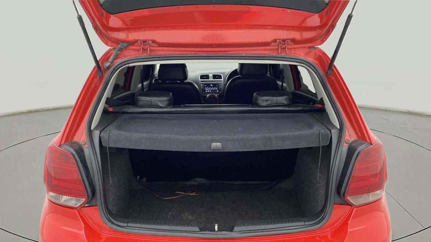 2019 Volkswagen Polo HIGHLINE PLUS 1.0, Petrol, Manual, 83,978 km, Boot Open Zoomed View