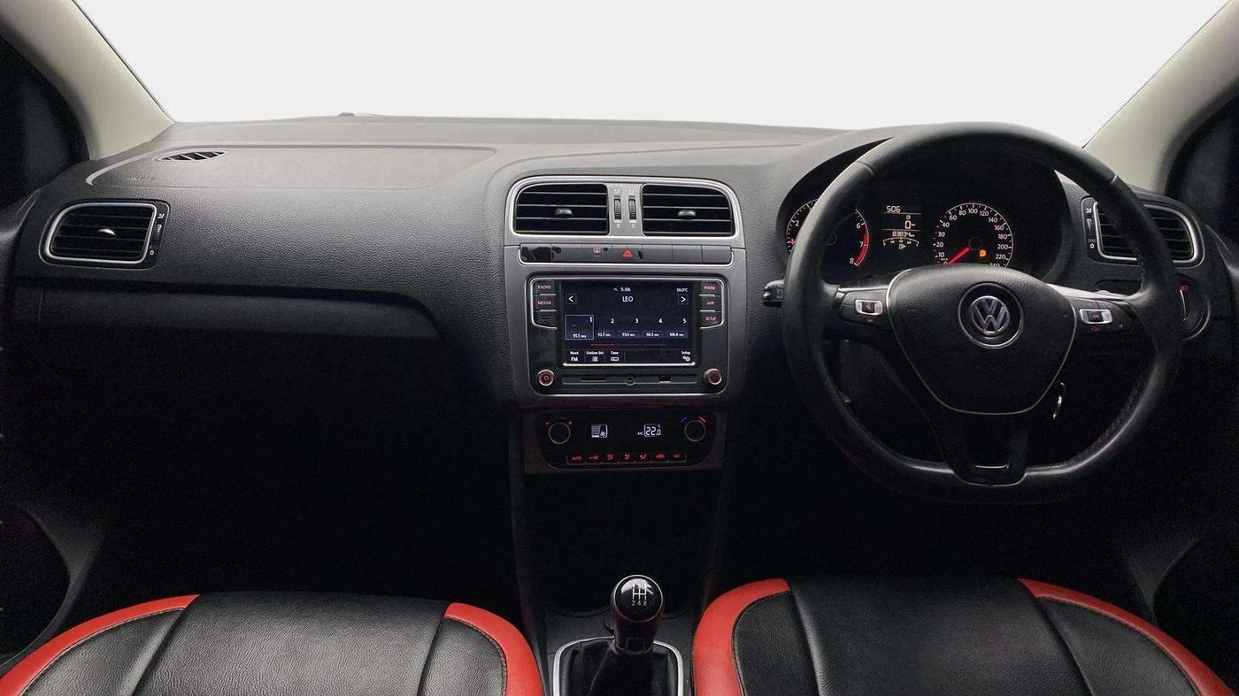 2019 Volkswagen Polo HIGHLINE PLUS 1.0, Petrol, Manual, 83,978 km, Dashboard