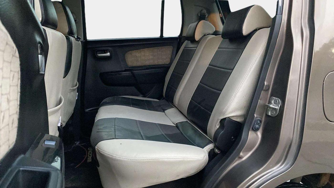 2018 Maruti Wagon R 1.0 VXI AMT, Petrol, Automatic, 29,286 km, Right Side Rear Door Cabin
