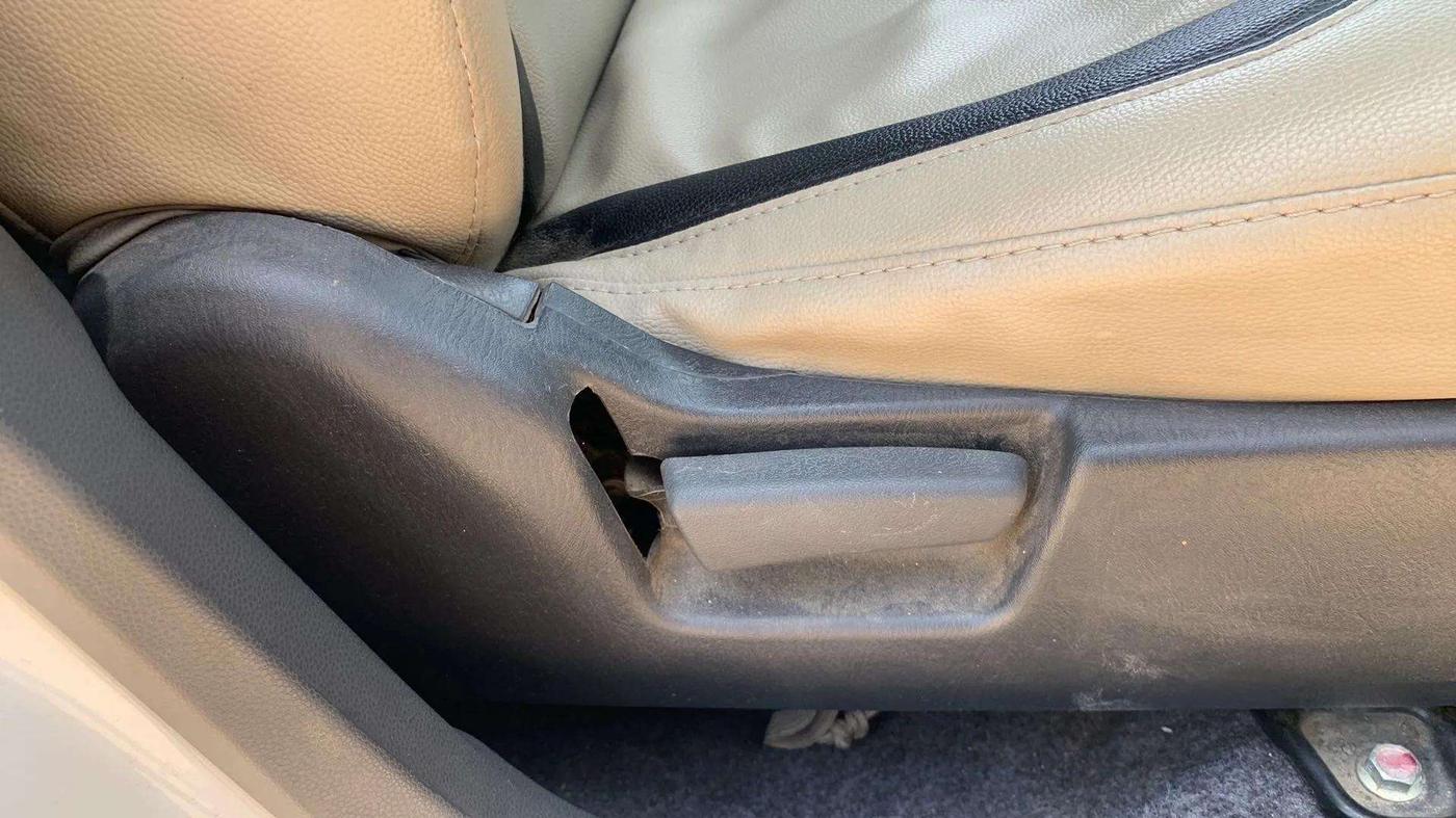 2018 Maruti Alto K10 VXI, Petrol, Manual, 22,551 km, Driver Side Adjustment Panel