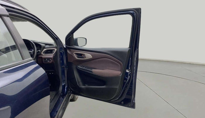 2023 Maruti FRONX DELTA 1.2 MT PETROL, CNG, Manual, 6,633 km, RHS Front Door