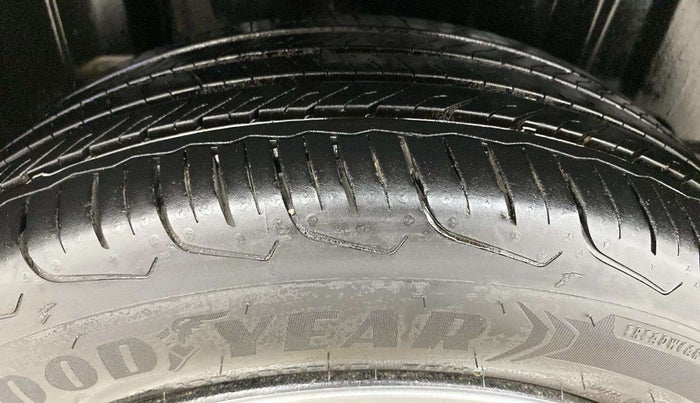 2023 Maruti FRONX DELTA 1.2 MT PETROL, CNG, Manual, 6,633 km, Right Rear Tyre Tread