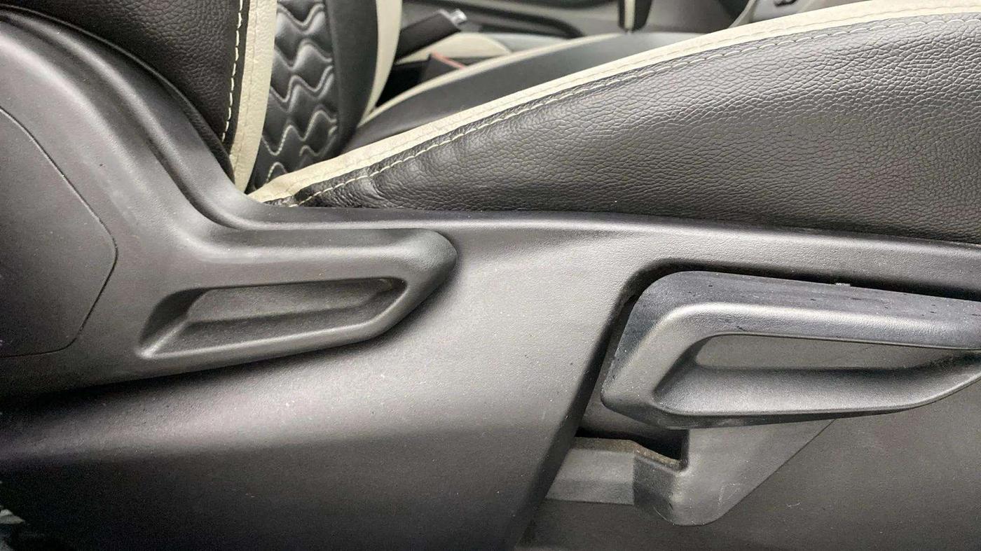 2022 Tata Tiago XZA PETROL, Petrol, Automatic, 65,862 km, Driver Side Adjustment Panel