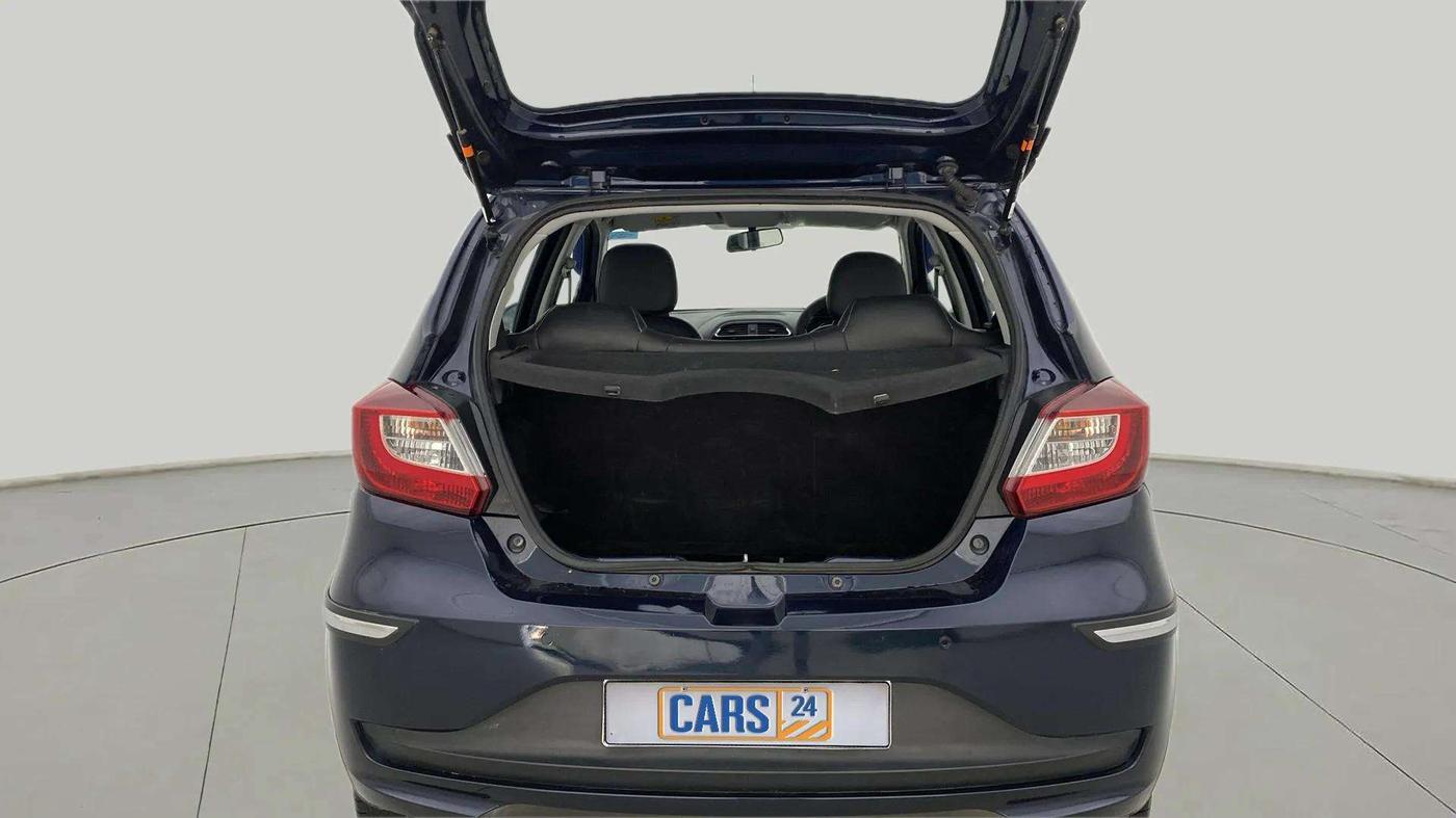 2022 Tata Tiago XZA PETROL, Petrol, Automatic, 65,862 km, Boot Inside