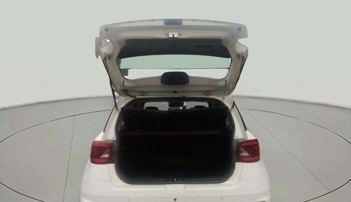 2021 Hyundai VENUE S 1.2, Petrol, Manual, 32,716 km, Boot Door Open