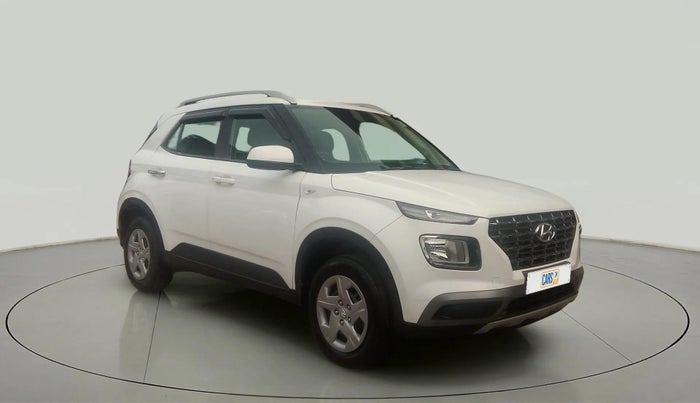 2021 Hyundai VENUE S 1.2, Petrol, Manual, 32,716 km, Right Front Diagonal