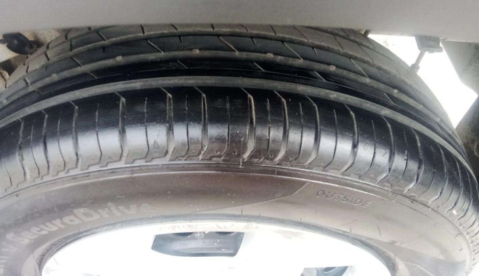 2021 Hyundai VENUE S 1.2, Petrol, Manual, 32,716 km, Left Rear Tyre Tread