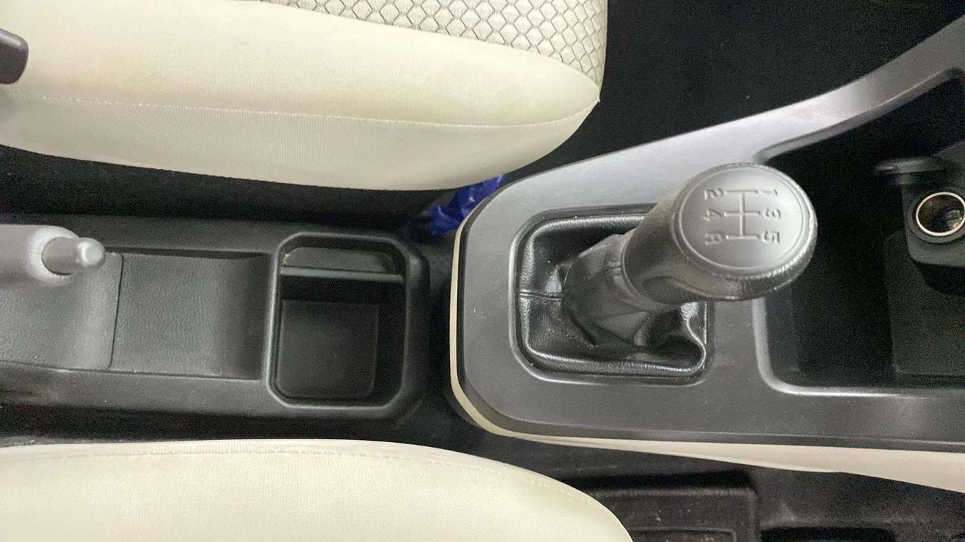 2024 Maruti New Wagon-R LXI 1.0, Petrol, Manual, 14,048 km, Gear Lever