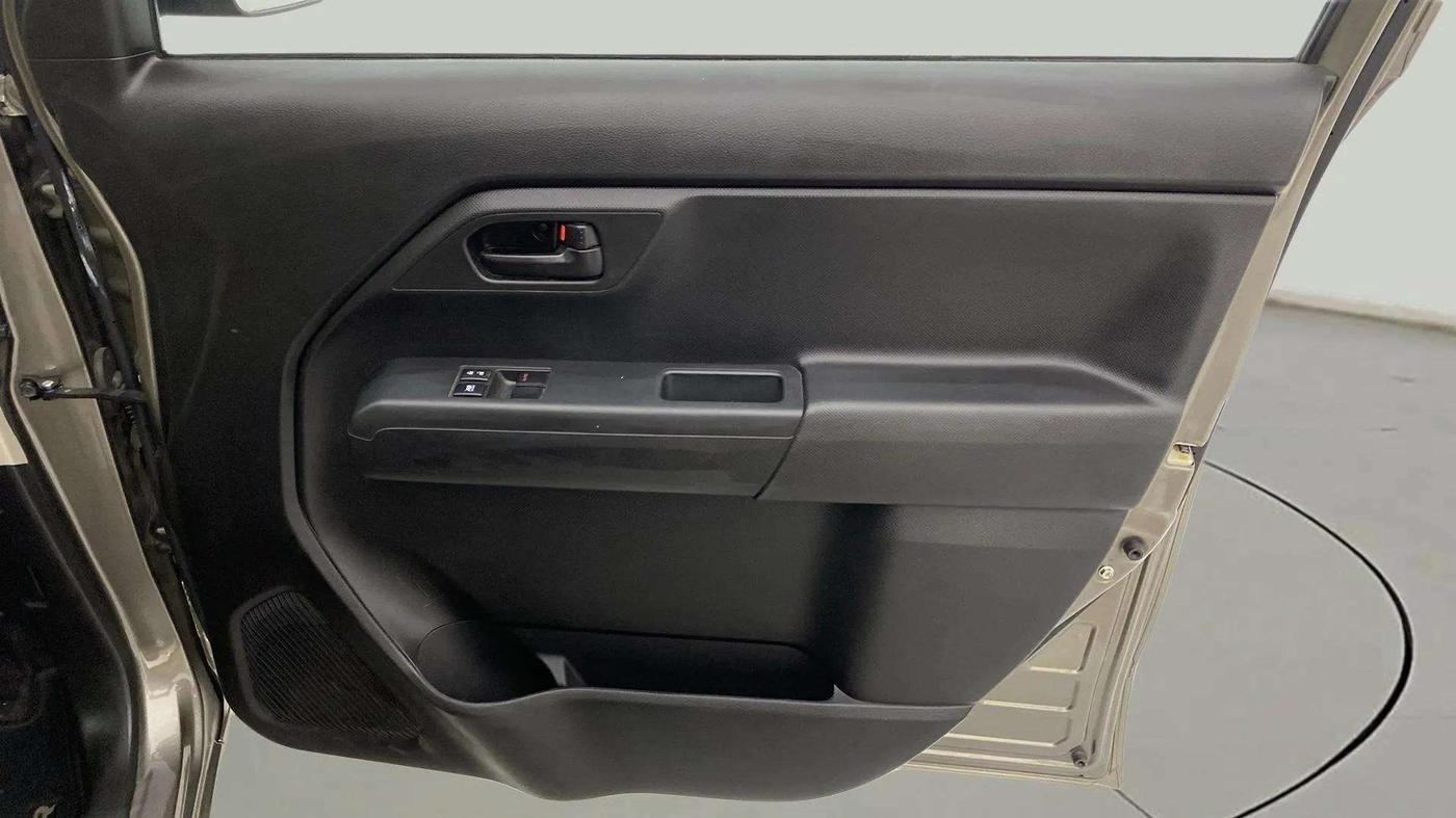 2024 Maruti New Wagon-R LXI 1.0, Petrol, Manual, 14,048 km, Driver Side Door Panels Control