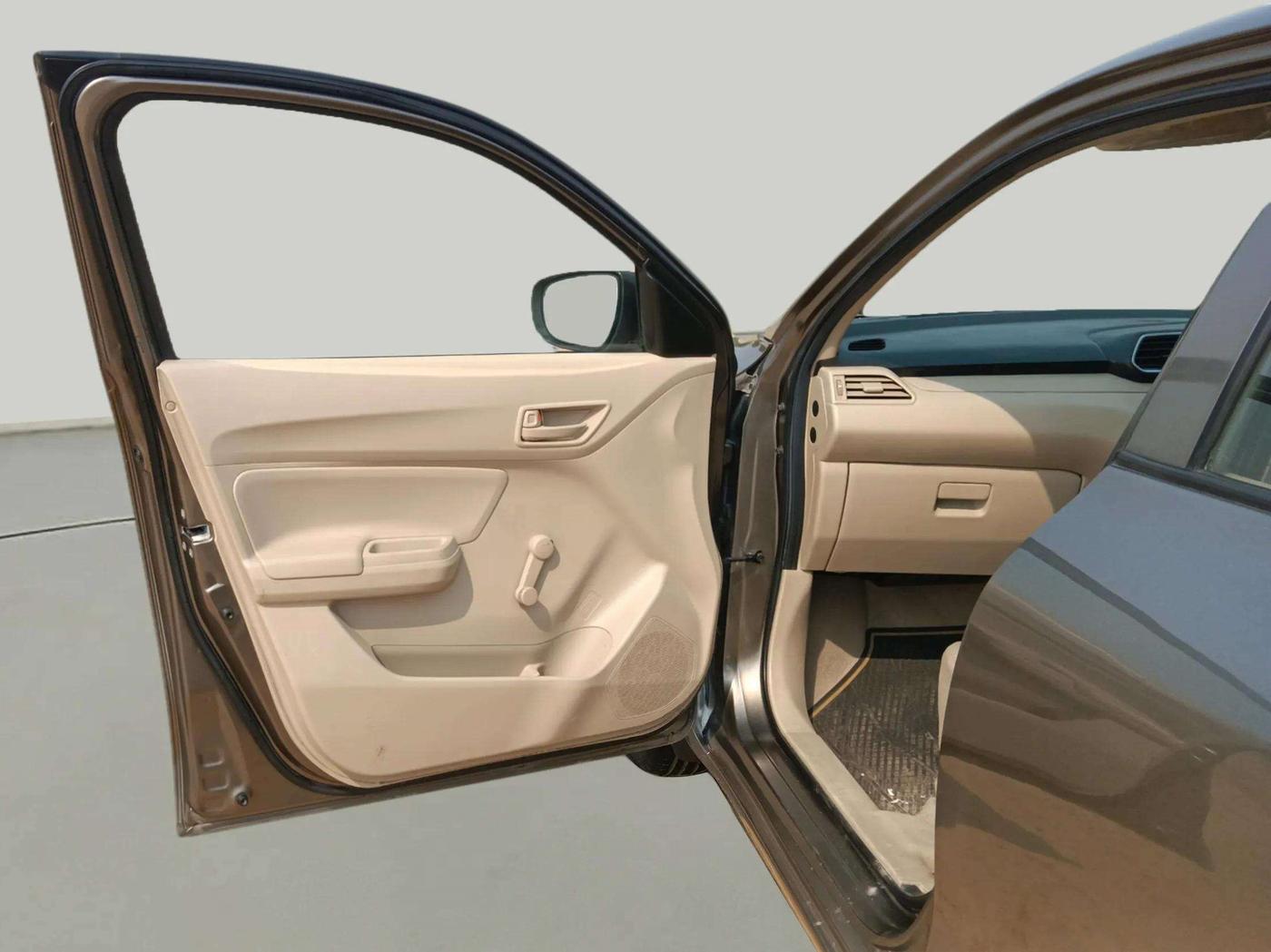 2018 Maruti Dzire LXI, Petrol, Manual, 91,207 km, LHS Front Door