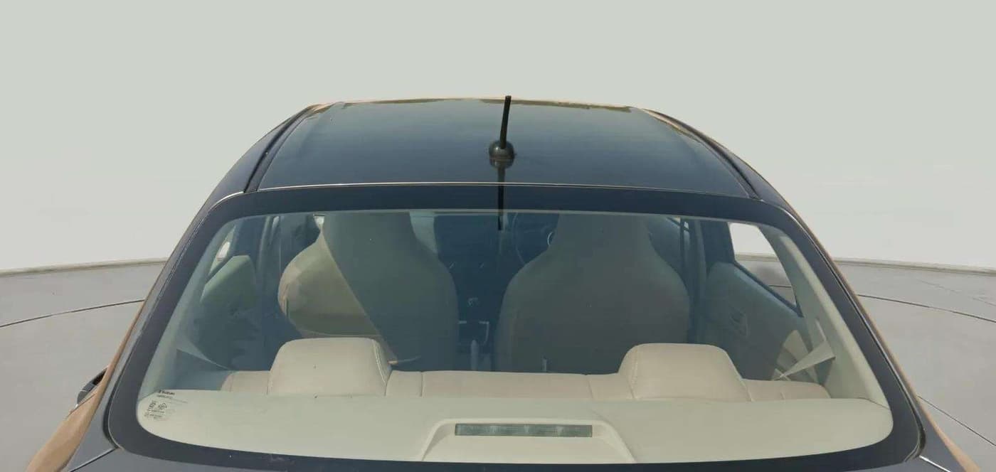 2018 Maruti Dzire LXI, Petrol, Manual, 91,207 km, Rear Windshield