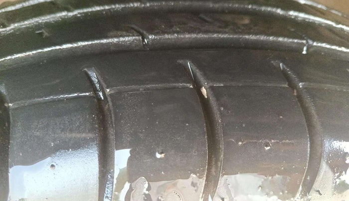 2018 Maruti Dzire LXI, Petrol, Manual, 90,993 km, Left Front Tyre Tread