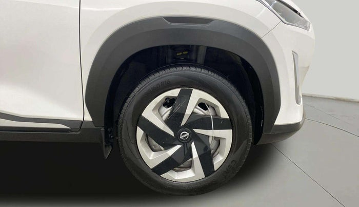2023 Nissan MAGNITE XV MT, Petrol, Manual, 9,408 km, Right Front Wheel