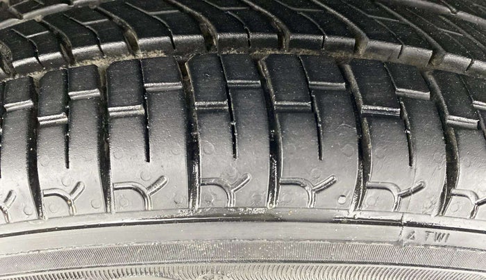 2018 Maruti Alto K10 VXI, Petrol, Manual, 37,285 km, Left Front Tyre Tread