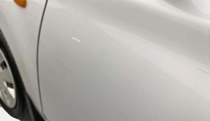 2018 Maruti Alto K10 VXI, Petrol, Manual, 37,285 km, Front passenger door - Paint minor damage