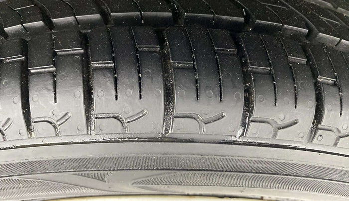 2018 Maruti Alto K10 VXI, Petrol, Manual, 37,285 km, Right Rear Tyre Tread