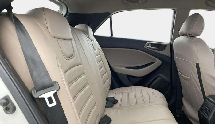 2018 Hyundai Elite i20 MAGNA EXECUTIVE 1.2, Petrol, Manual, 42,284 km, Right Side Rear Door Cabin